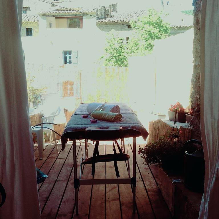 Le Montadou Saint Montan Apartment Exterior foto
